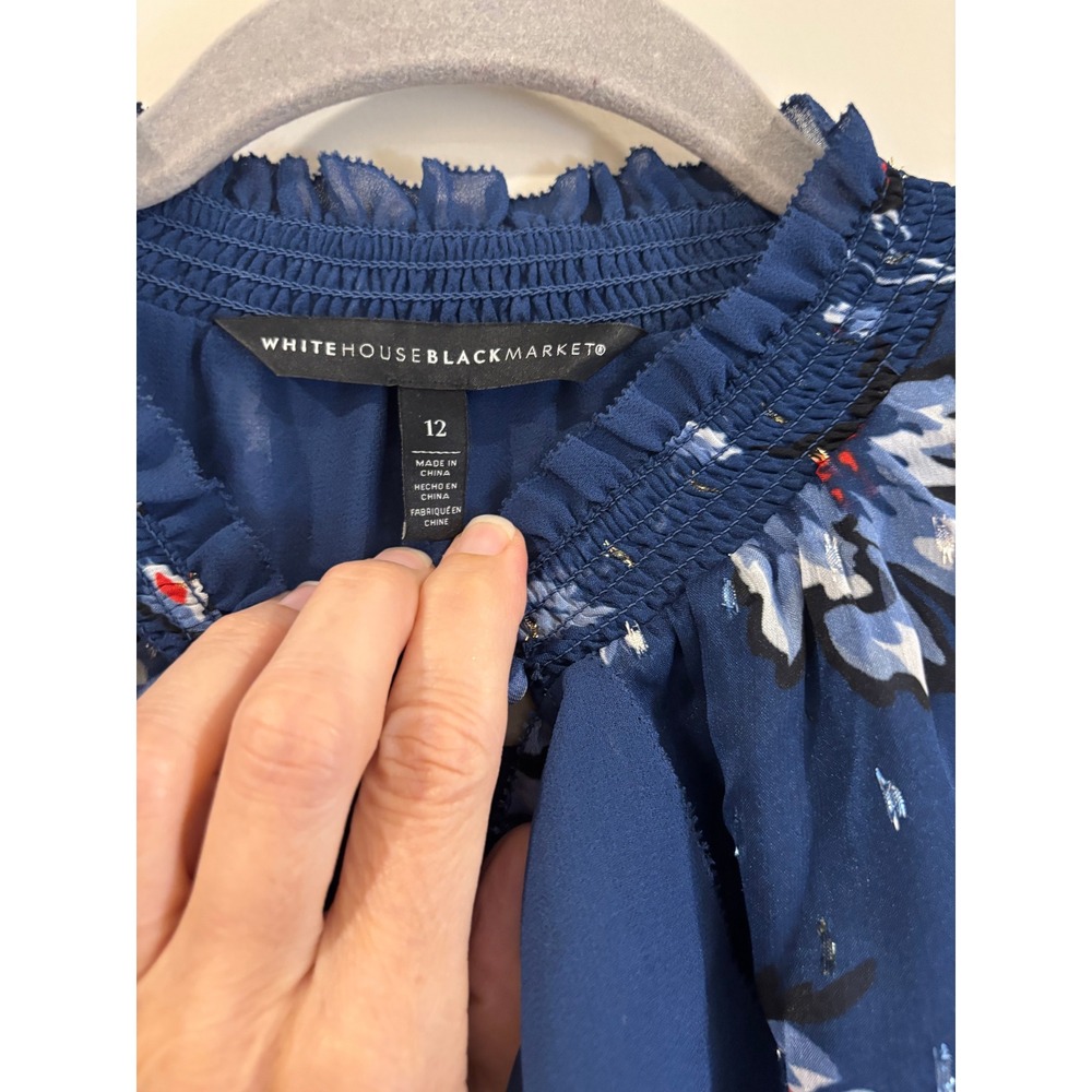 White House Black Market Blouse Blue Floral Ruffle Neck Metallic Silk Feel 12 - Picture 5 of 5